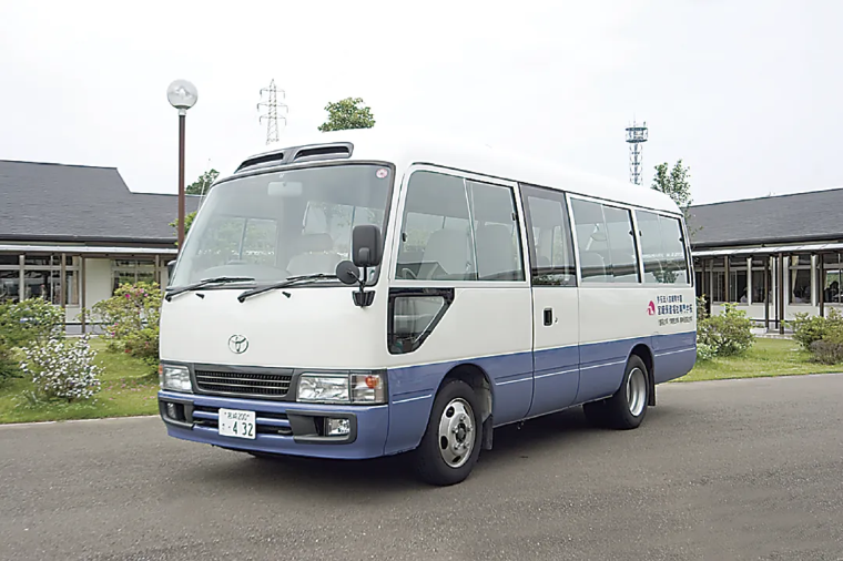 スクールバス